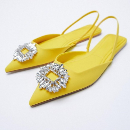 Summer New Rhinestone Pointed Toe Sexy Women Sandals Wear Baotou Set of Feet All-match Banquet Woman Sandals Flat Shoes